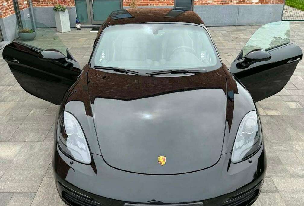 Porsche Cayman 2.0 Turbo  PDK