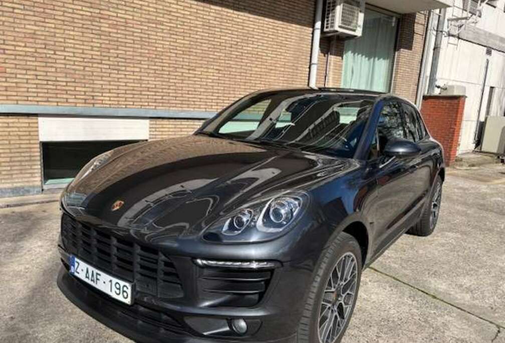 Porsche 2.0i Turbo / 252 pk - 85.500 Km  34.950 Euro Mod. 2018