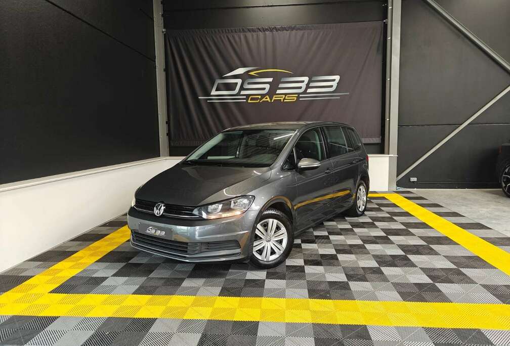 Volkswagen Touran 1.5 TSI / 7 zit /AD.Cruise/Trekhaak/PDC