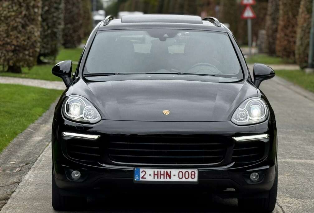 Porsche 3.0i V6 PHEV S Platinum Edition Tiptronic