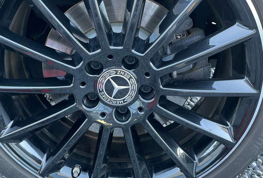 Mercedes-Benz e 8G-DCT AMG Line