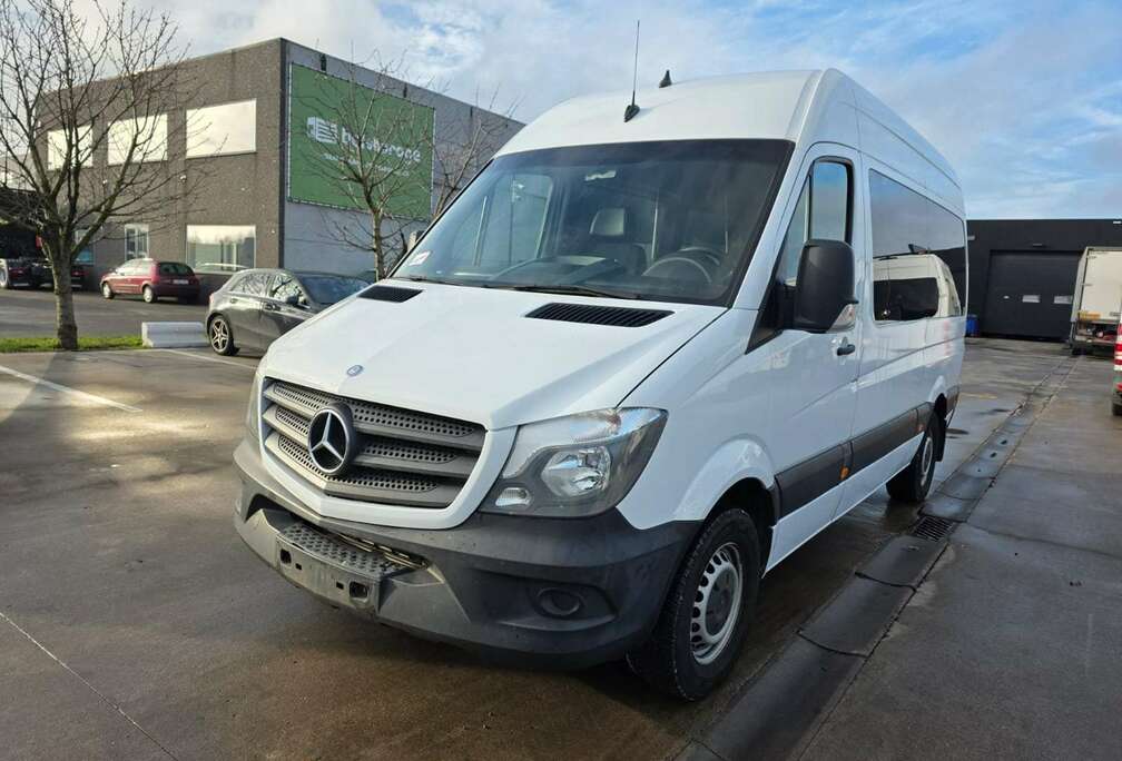 Mercedes-Benz 313 (Stock ID 52819)