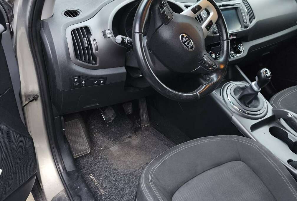 Kia 1.7 CRDi 2WD Vision