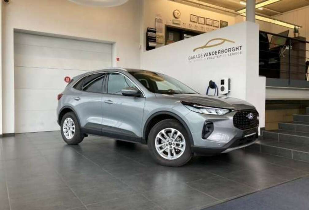 Ford TITANIUM BENZINE NEW MODEL