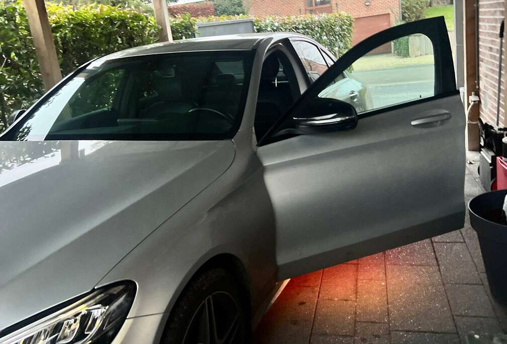 Mercedes-Benz C 200 d AMG Line