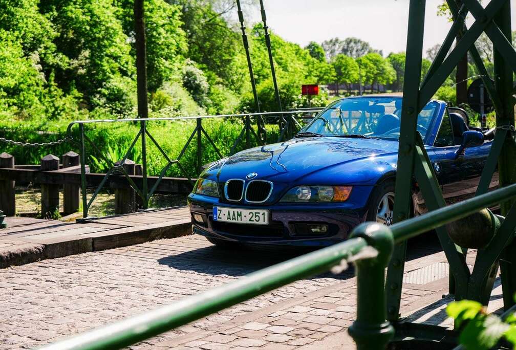 BMW 1.9i