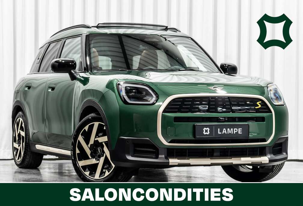 MINI All4 Favoured Trim Pano Trekh HarmanKardon Keyless