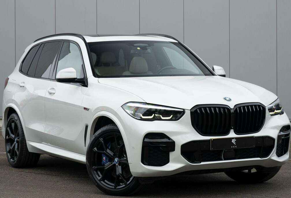 BMW 45e M-SPORT/REALHYBRID/BTW/PANO/KEYLESS/HEADUP