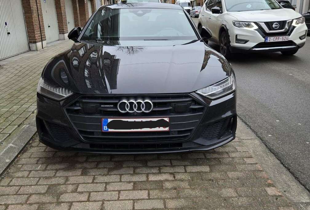 Audi 55 TFSI e S tronic quattro