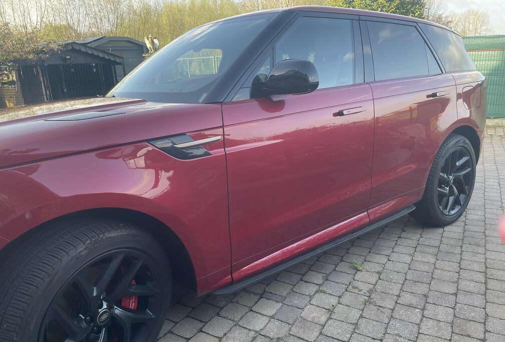 Land Rover 4.4 P635 MHEV SV Edition One Carbon Bronze