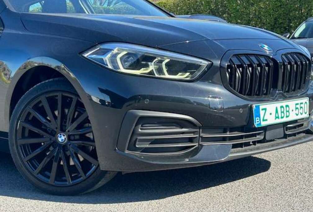 BMW 116 dA Full black led navi apple....