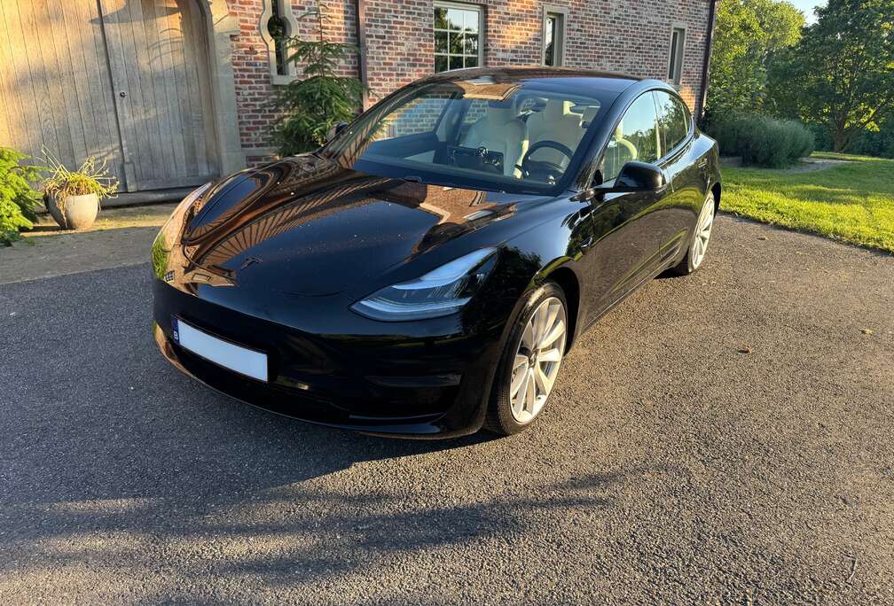 Tesla Model 3 75 kWh Long-Range Dual Motor