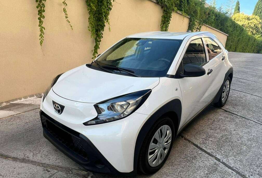Toyota 1.0 VVT-i 72cv Active MY23