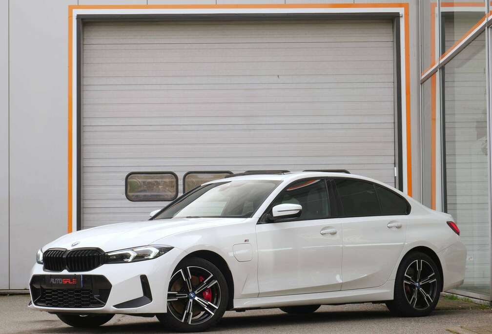 BMW 330e M Sport Pack Pro/Sunroof