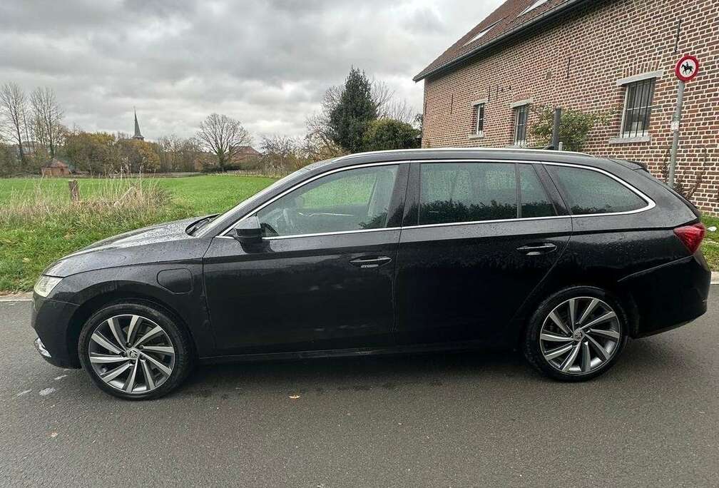 Skoda SW PHEV 1.4 TSI Style DSG