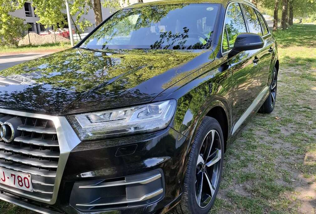 Audi 3.0 TDI ultra quattro tiptronic
