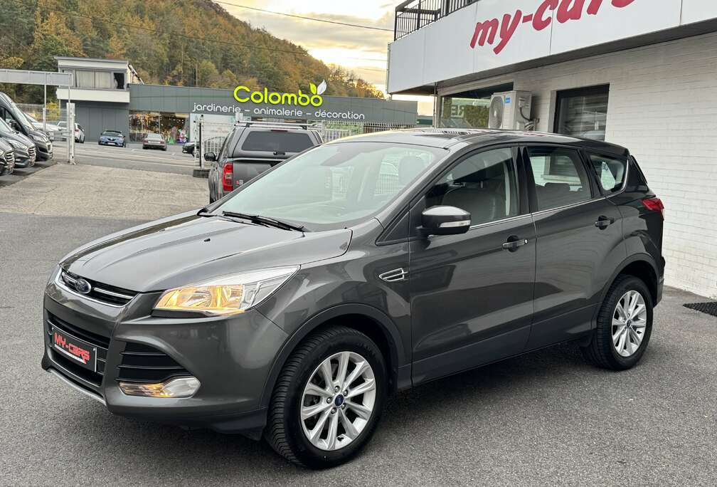 Ford 2000 L DIESEL TITANIUM FULL OPTION