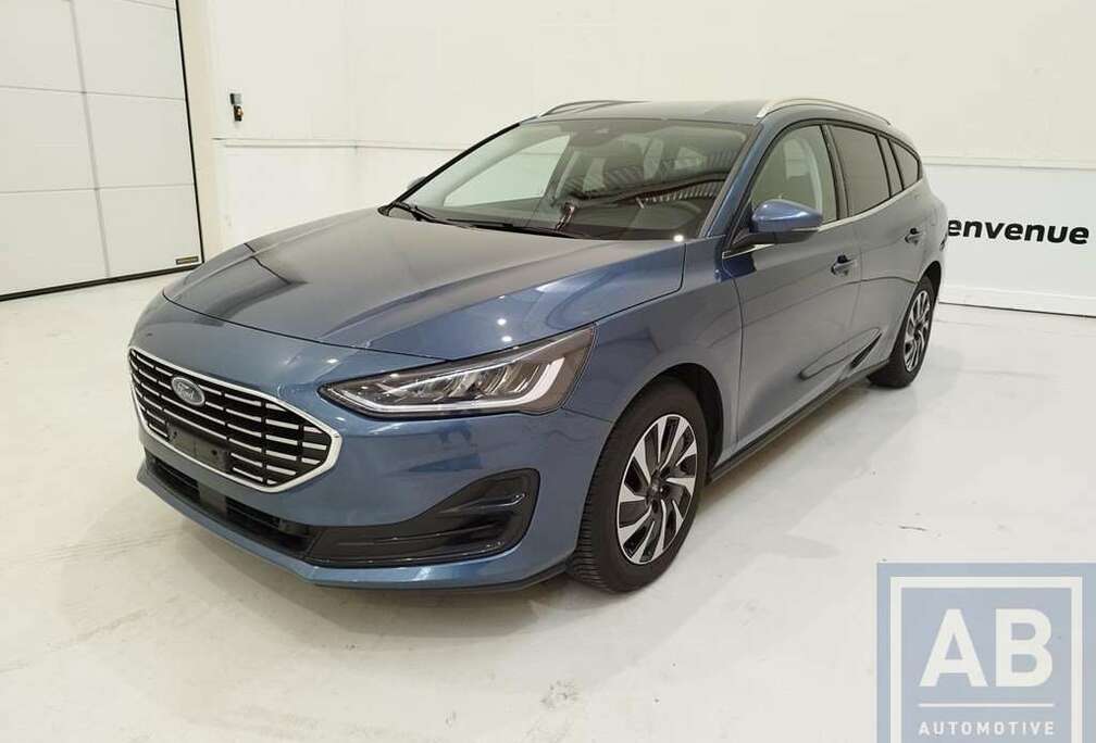 Ford * Titanium - Clipper - Benzine *