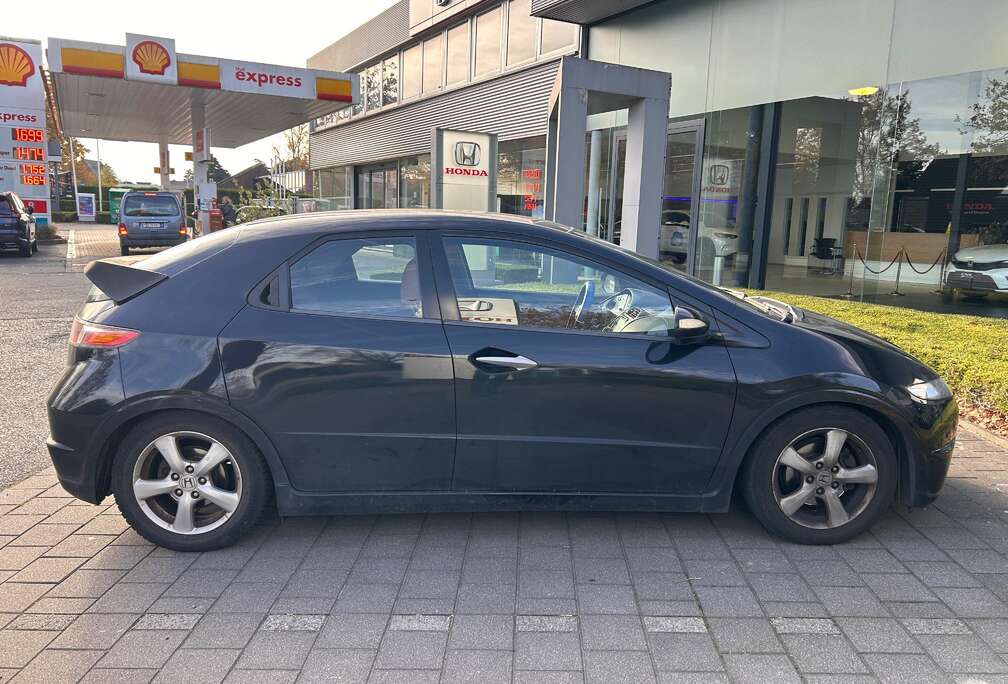 Honda Civic 1.4 hatchback