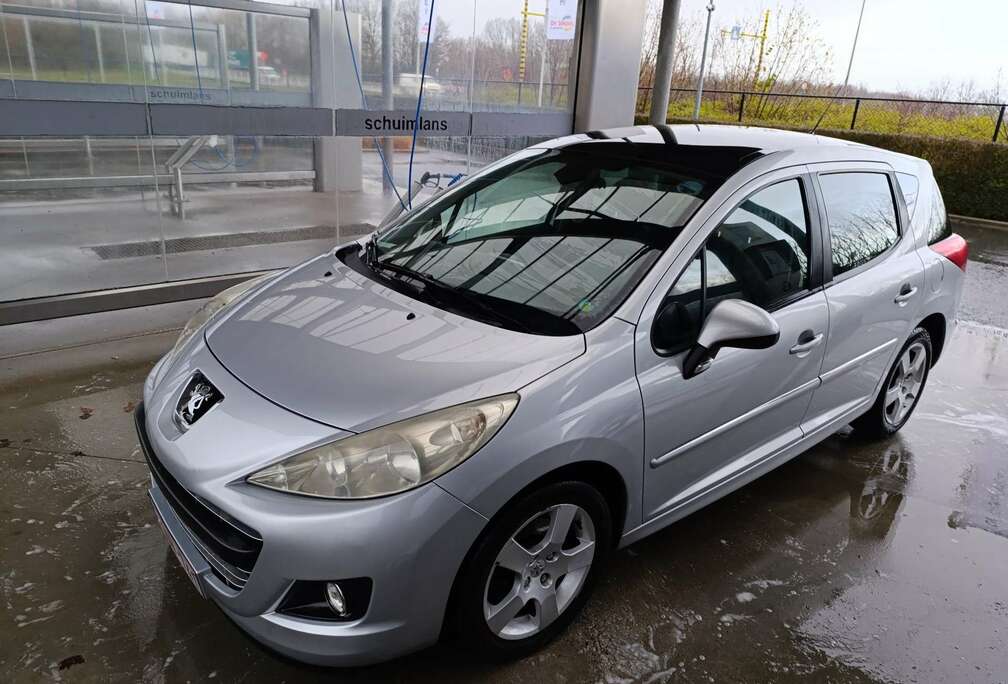 Peugeot SW 120 VTi Premium