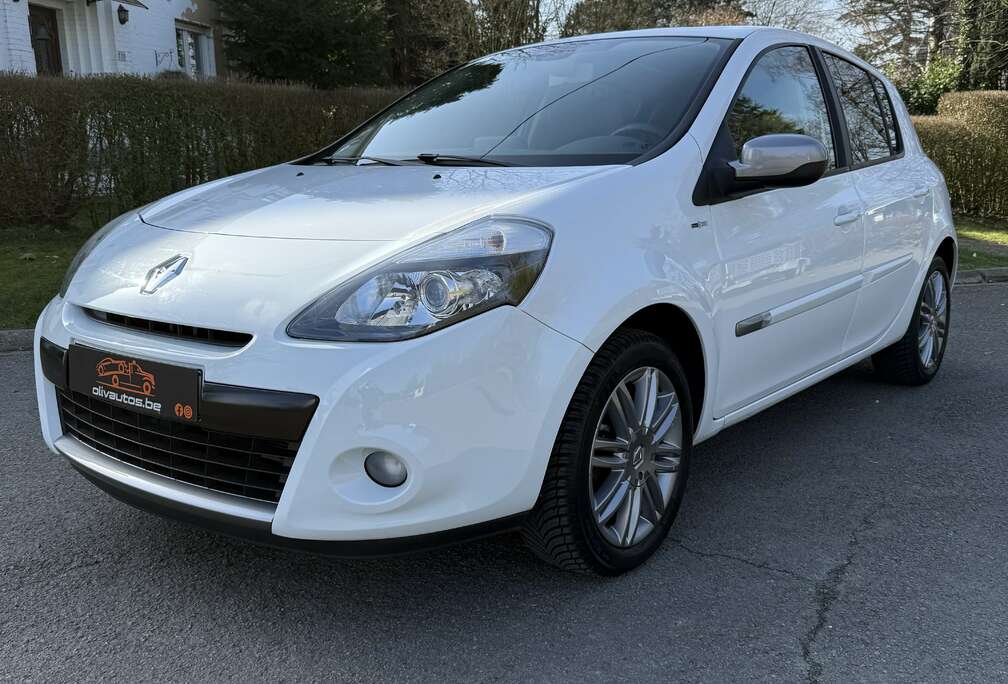 Renault Clio 1.2i 16v Privilège