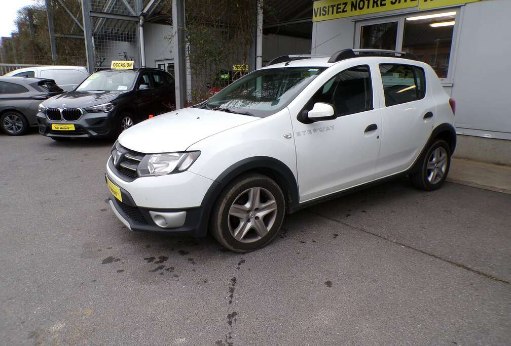 Dacia 0.9 TCe 90cv Stepway blanc 05/15 4000€ marchand