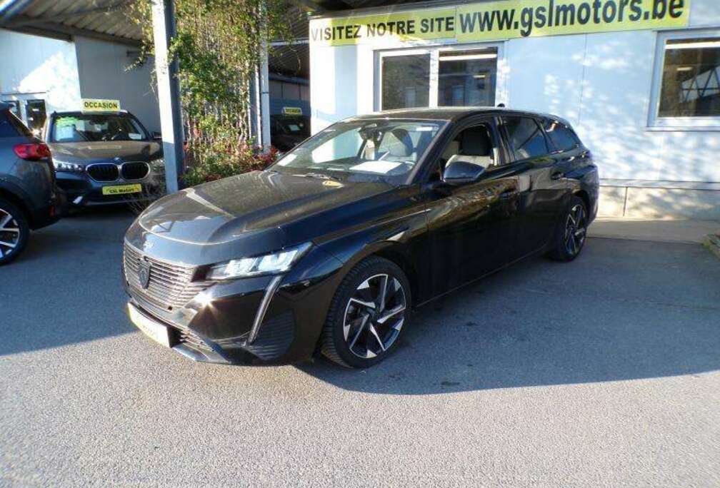 Peugeot 1.2 130cv Automatique noir 03/23 19622km Airco