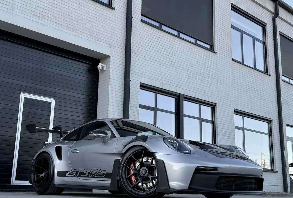 Porsche 911 GT3 RS 4.0 WEISSACH PACKAGE / LIFT / CARBON