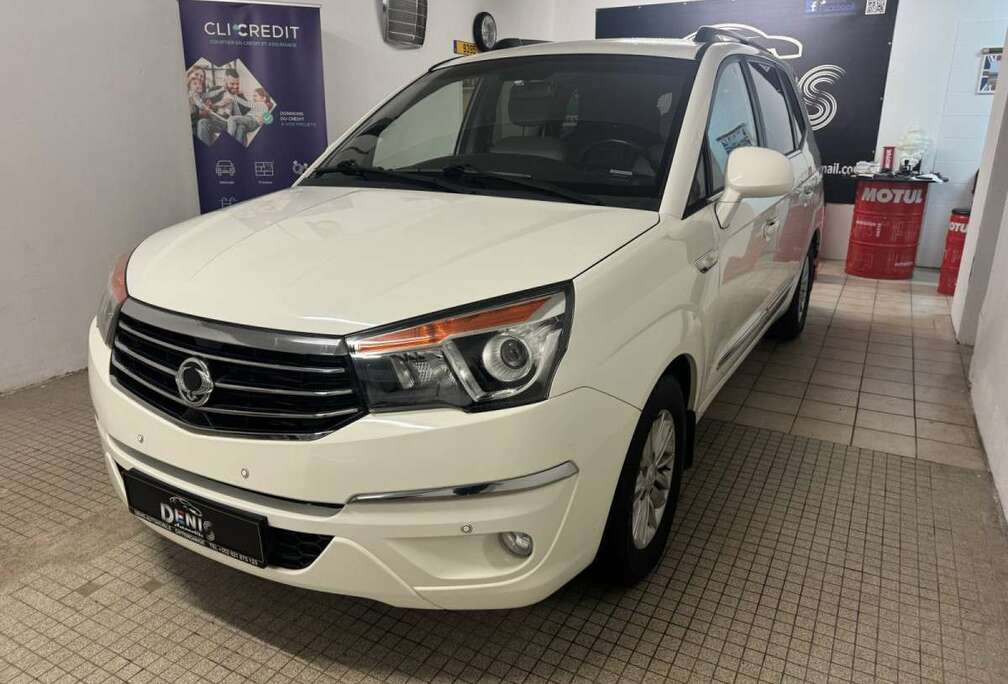 SsangYong 2.2 Diesel 2WD Automatik\\\\7Sitzer\\\\86.814km Orig.