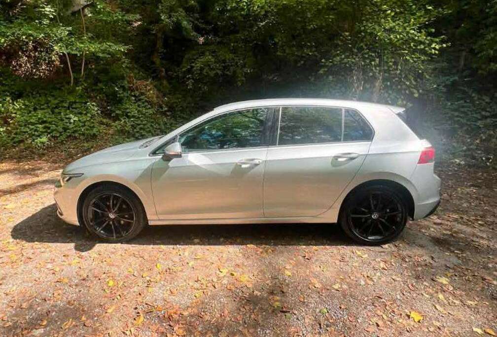 Volkswagen Golf 2.0 SCR TDi Life DSG