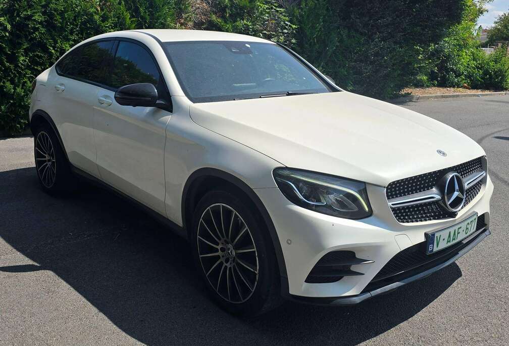 Mercedes-Benz Coupé d 4-Matic AMG (EU6c)