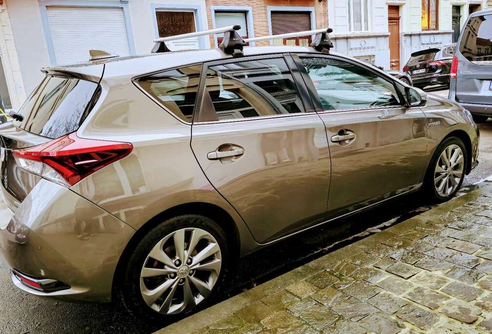 Toyota HEV 1.8i HSD Comfort & pack 50+ E-CVT