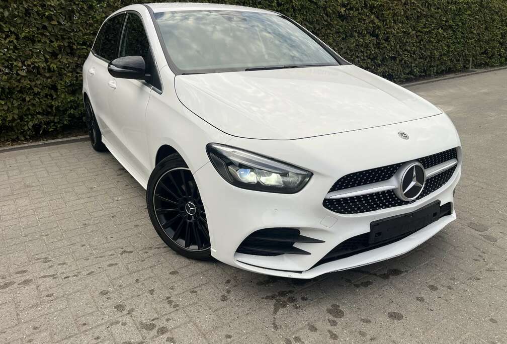 Mercedes-Benz AMG LINE