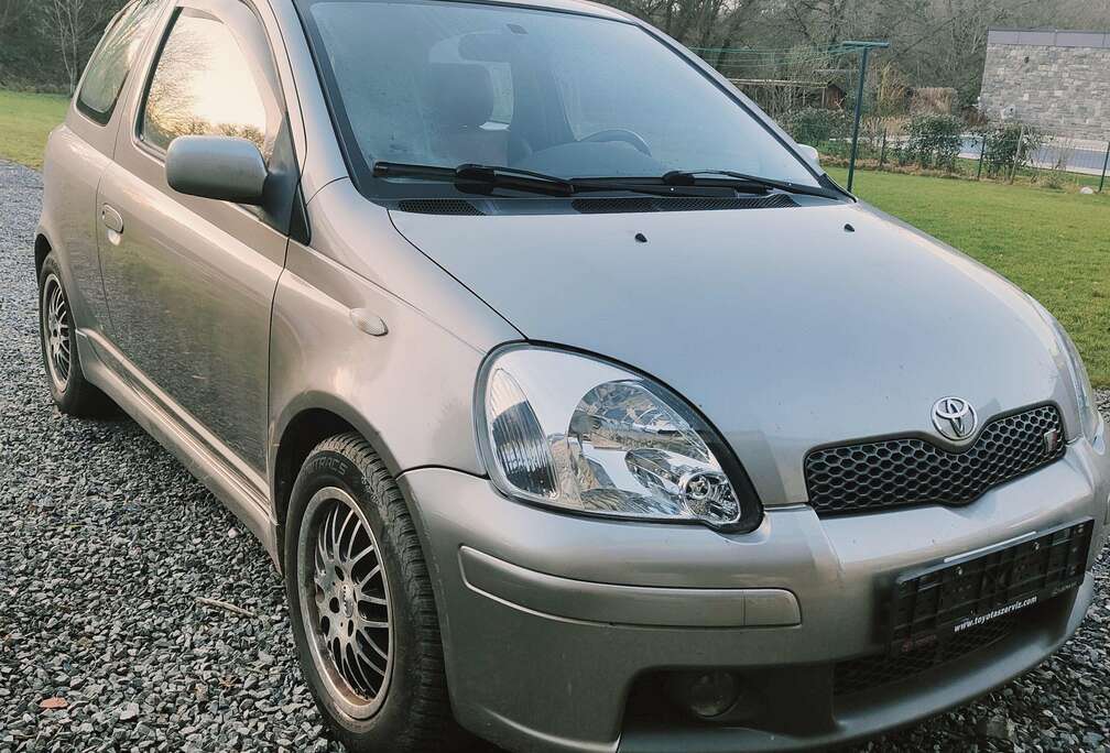 Toyota Yaris T Sport 1.5i VVT-i 16v