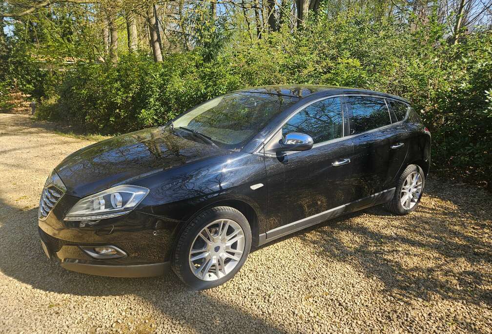 Lancia Delta 1.6 MultiJet Gold