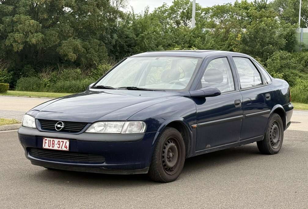 Opel 1.6i *PREMIER PROPRIÉTAIRE*CARNET SUIV*PRT  IMMA