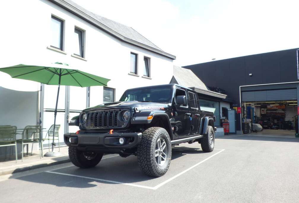 Jeep 3.6 V6 Mojave Edition ** New 0 km**