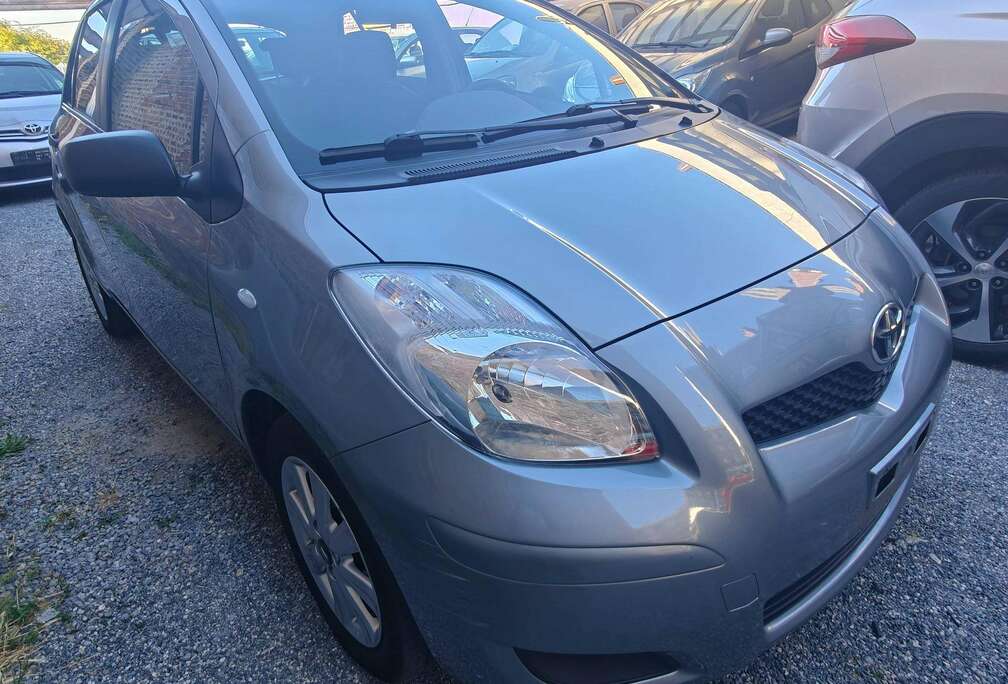 Toyota 1.33i VVT-i belge 96000 km