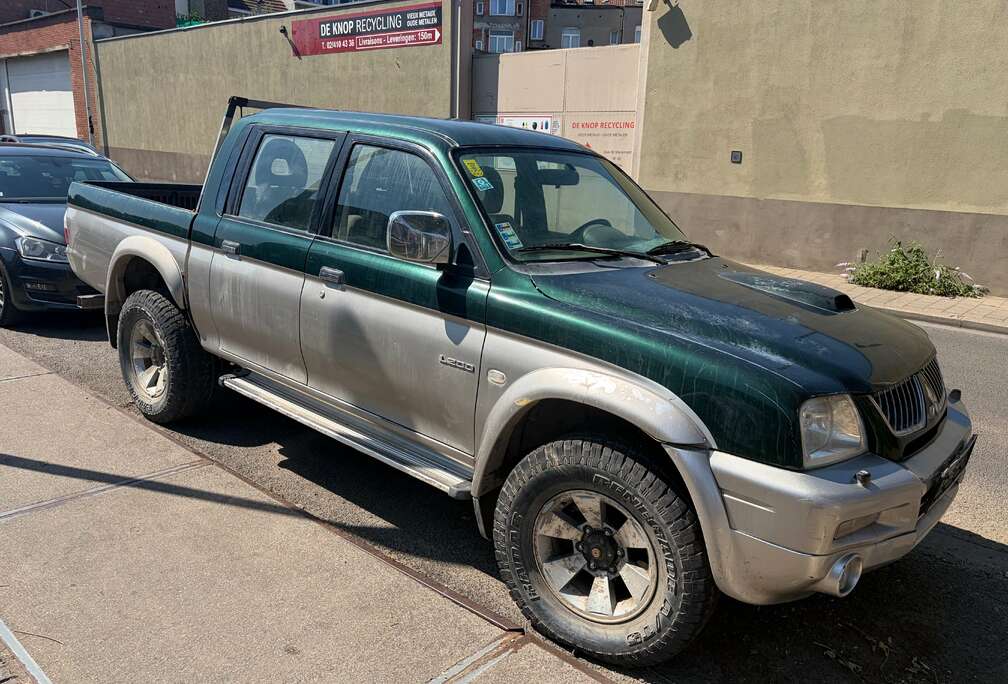 Mitsubishi 2.5 Turbo int. Intense 4WD