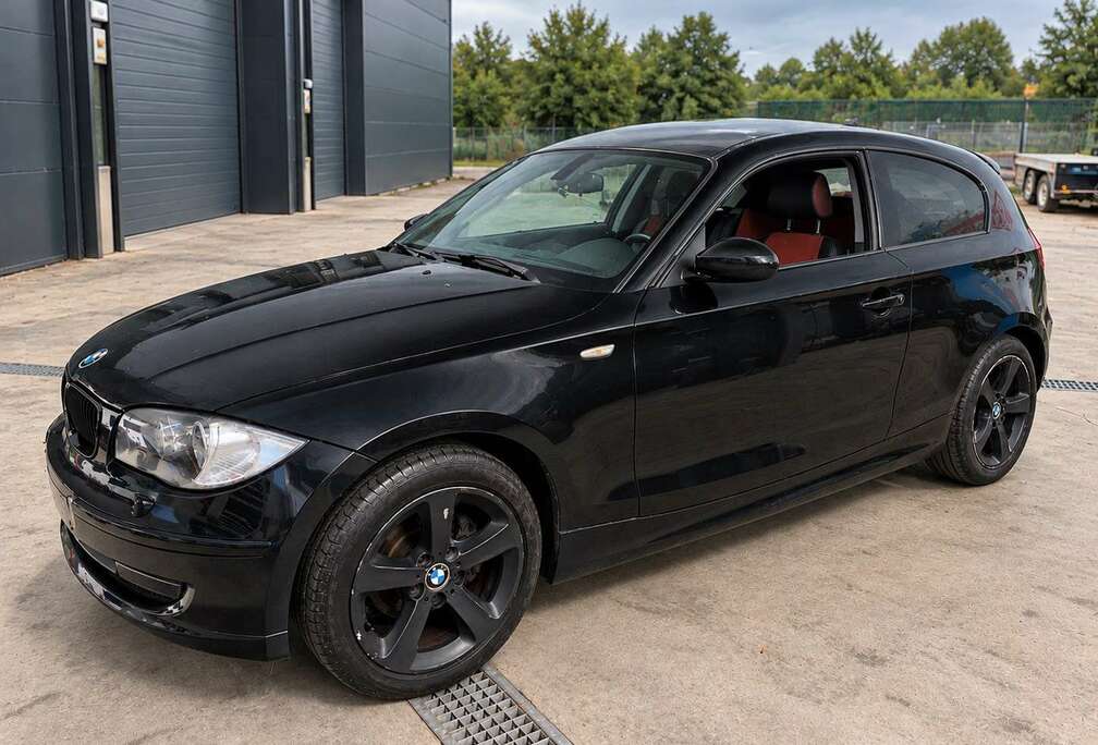 BMW 120i