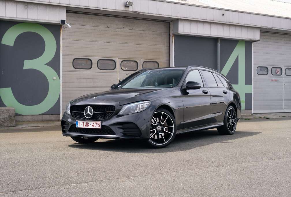 Mercedes-Benz C300DE AMG Grafietgrijs Met Multibeam Koplampen