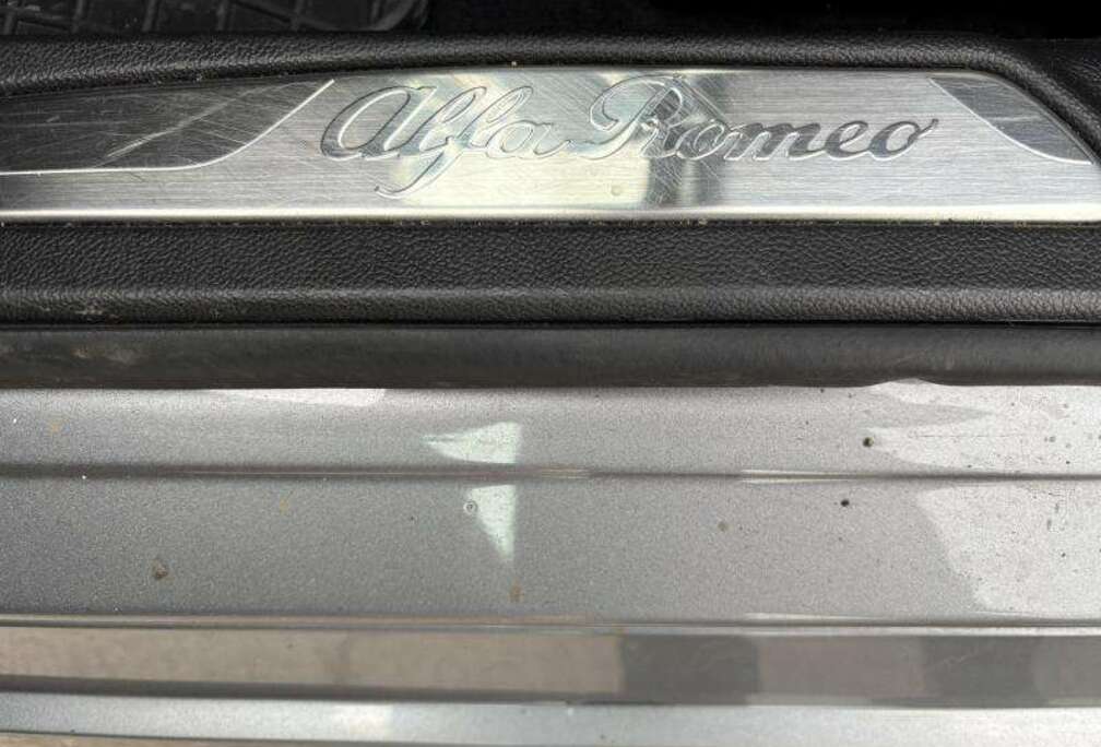 Alfa Romeo 2.2 TURBO DIESEL - 150PS - AUTOMATIQUE - VENTE PRI