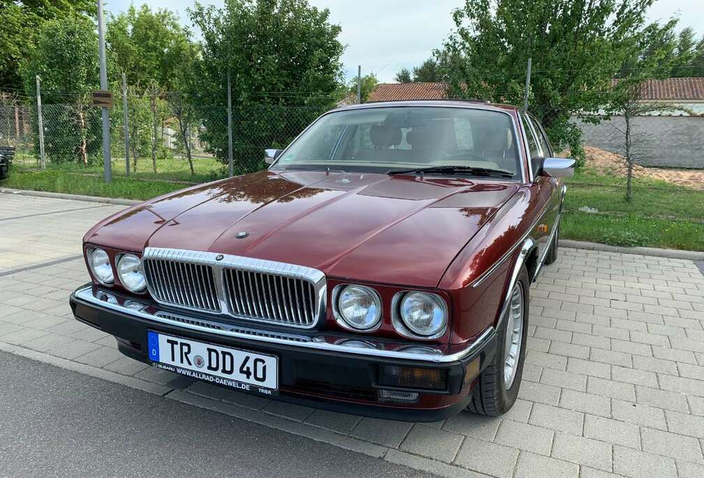 Jaguar JAGUAR-DAIMLER XJ 40 \