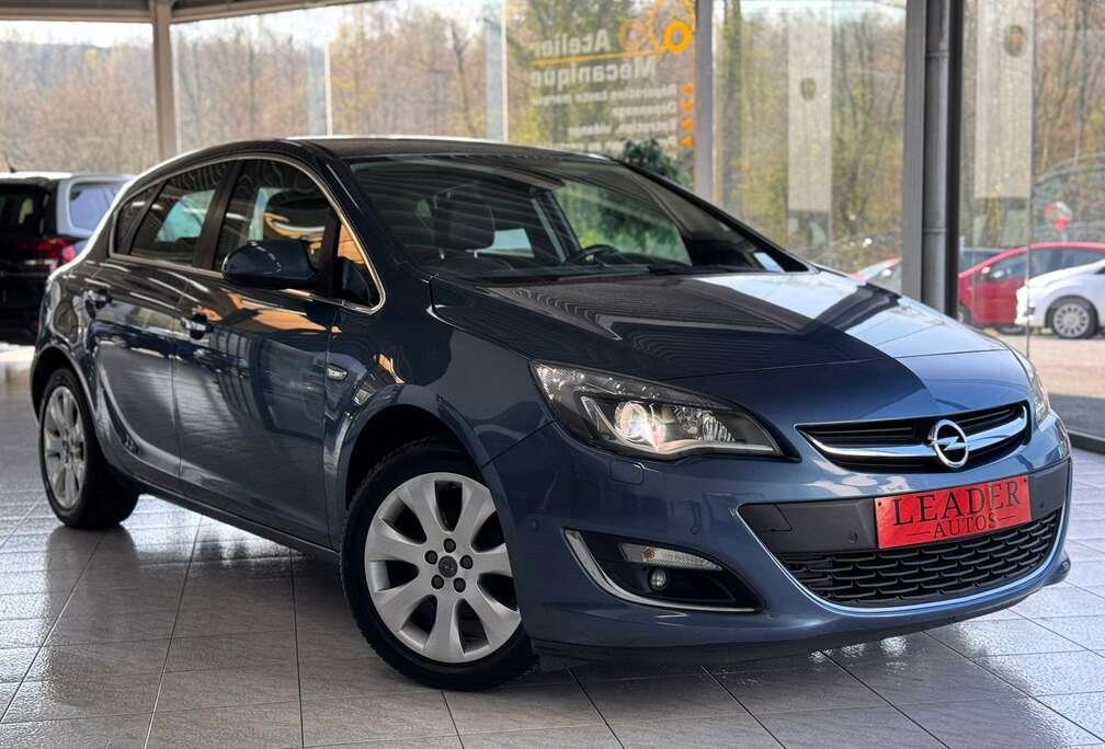 Opel 1.4 ESSENCE 120CV- GPS - CAMERA - CRUISE - AIRCO