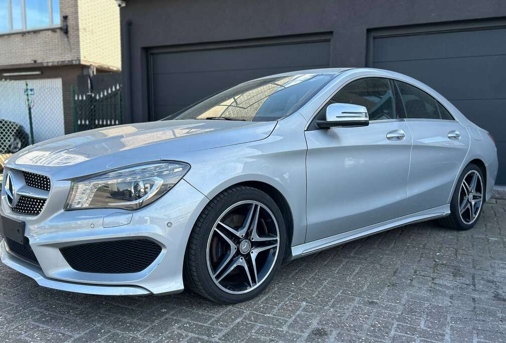 Mercedes-Benz i AMG Line Automaat Navigatie Alcantara Camera