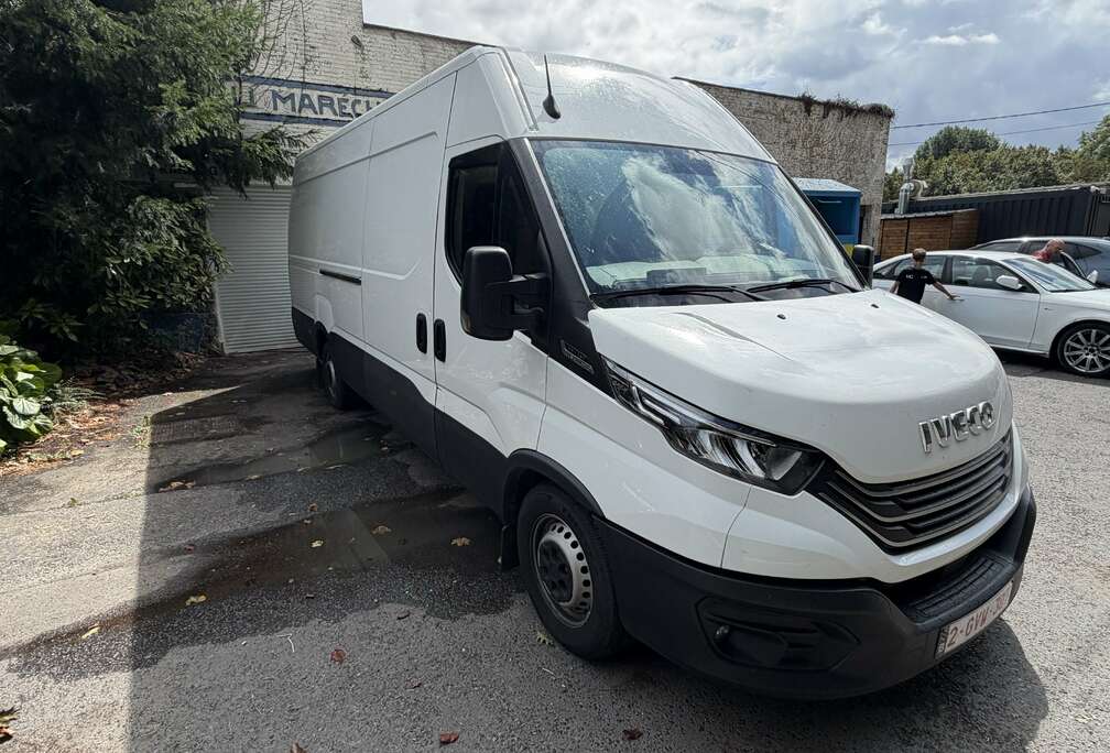 Iveco 35C14D 2.3 Turbo VGT Hi-Matic