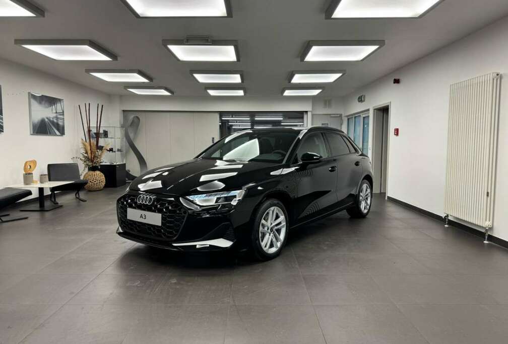 Audi Sportback advanced 40 TFSI e 204 CV / 150 kW S tro