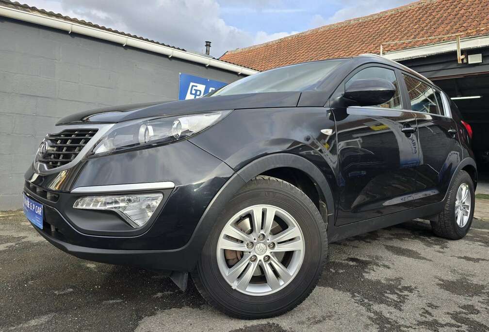 Kia 1.6i 2WD Access