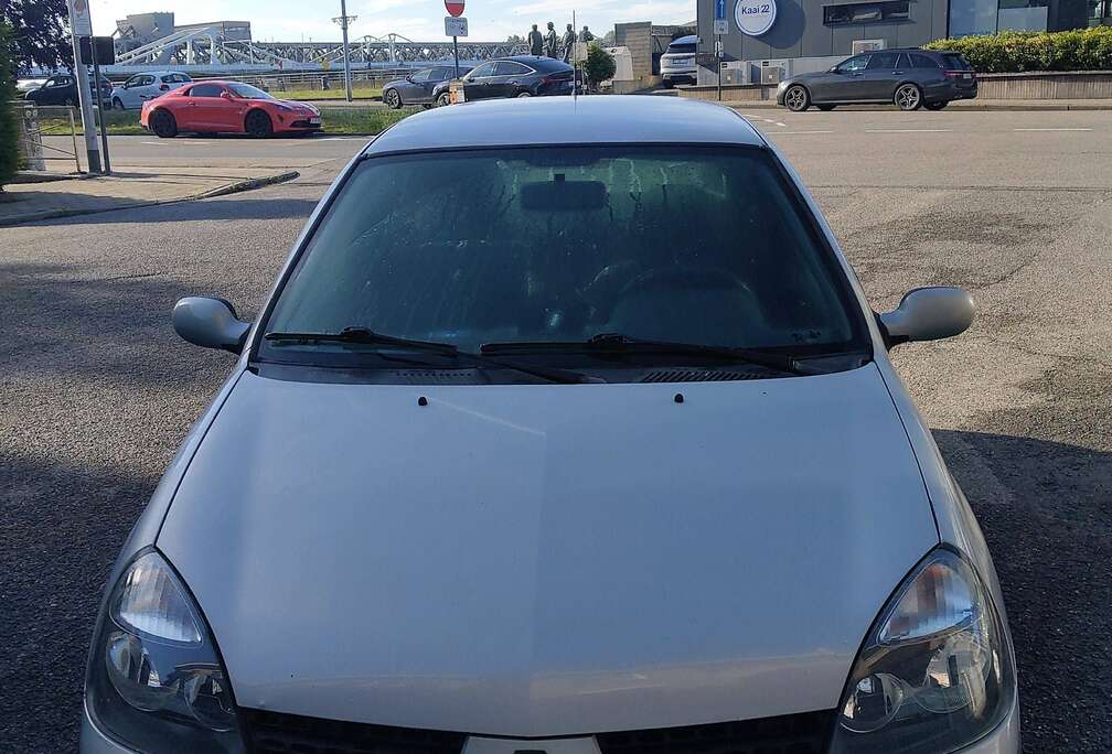 Renault 1.2i Authentique