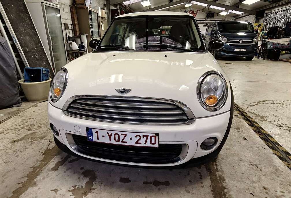 MINI 1.6i